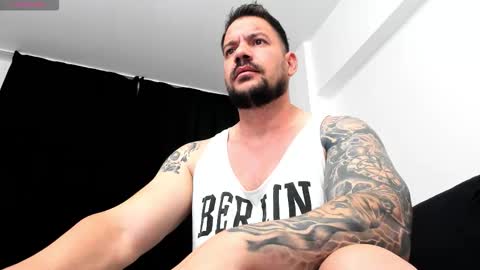 MuscleMonster31 online show from September 28, 11:21 pm