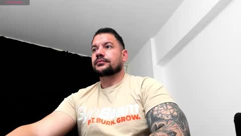 MuscleMonster31 online show from November 3, 3:41 am