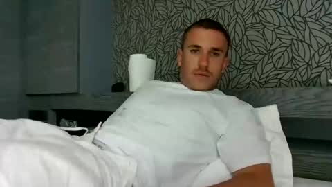 muscleshow00 online show from March 5, 2:51 am