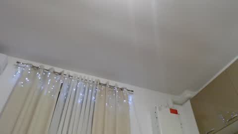 Snapshot of musclesqueen chatting on February 14, 7:33 pm MusclesQueen online show from February 14, 7:33 pm