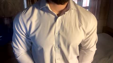 muscularjuggler online show from April 2, 1:36 am