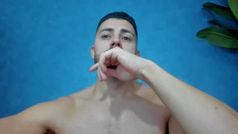 muscularmaster onlyfans online show from January 14, 10:58 pm