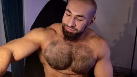 Snapshot of musculusx chatting on October 14, 12:50 pm Musculus online show from October 14, 12:50 pm