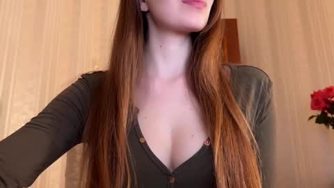 Snapshot of muse_d chatting on February 17, 5:19 pm muse_d online show from February 17, 5:19 pm