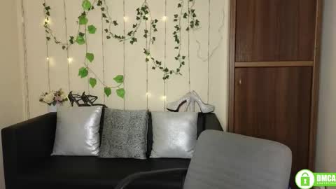 Jeneva online show from November 9, 6:33 am