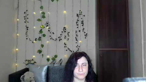 Jeneva online show from April 14, 6:36 pm