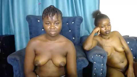 Snapshot of muse_melanin chatting on February 6, 7:39 pm Milly online show from February 6, 7:39 pm