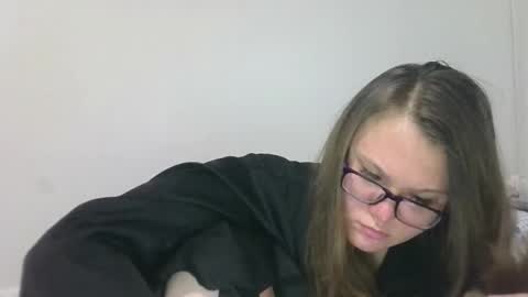 musechic_wild online show from February 9, 9:52 pm