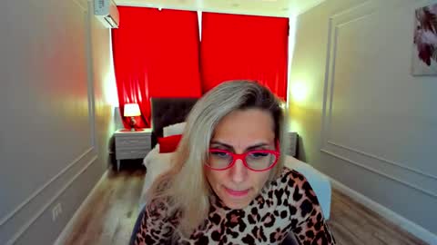 Diana online show from April 25, 11:35 am