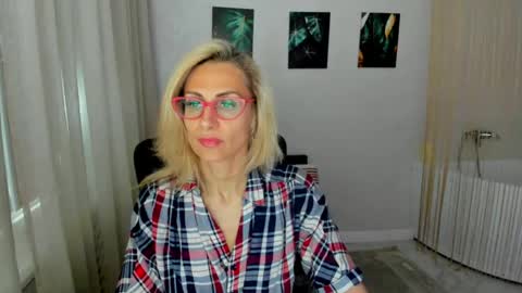 Diana online show from May 25, 12:00 pm