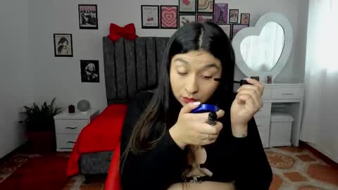 mushi_ online show from March 28, 8:08 pm