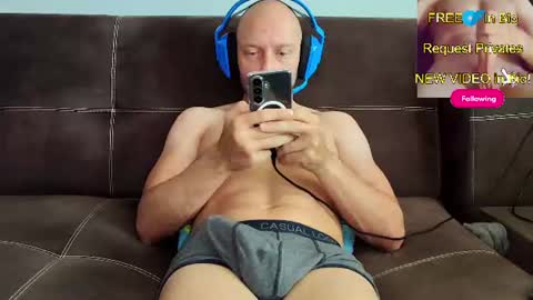 mushroomcouch online show from July 14, 7:46 am