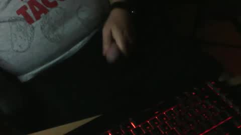 Snapshot of muso44 chatting on December 22, 11:44 am Muso online show from December 22, 11:44 am