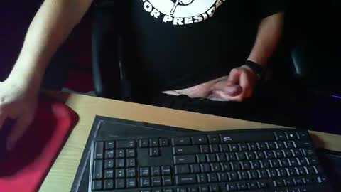 Snapshot of muso44 chatting on March 8, 12:41 pm Muso online show from March 8, 12:41 pm