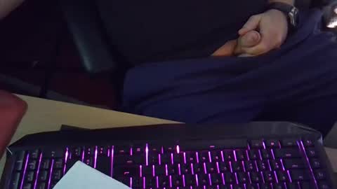 Snapshot of muso44 chatting on October 13, 5:29 am Muso online show from October 13, 5:29 am