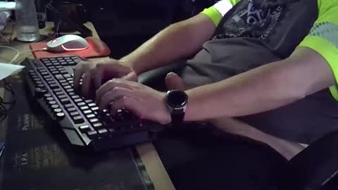 Snapshot of muso44 chatting on November 11, 6:02 am Muso online show from November 11, 6:02 am