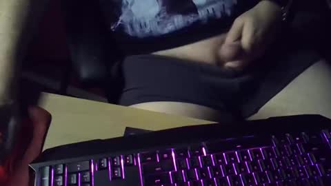 Snapshot of muso44 chatting on November 15, 1:40 pm Muso online show from November 15, 1:40 pm