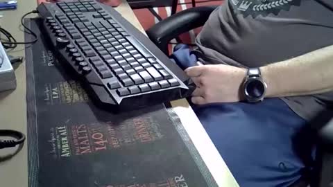 Snapshot of muso44 chatting on November 18, 12:16 am Muso online show from November 18, 12:16 am