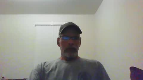 Snapshot of mustang_daddy chatting on October 14, 6:36 am 307MountainMan online show from October 14, 6:36 am