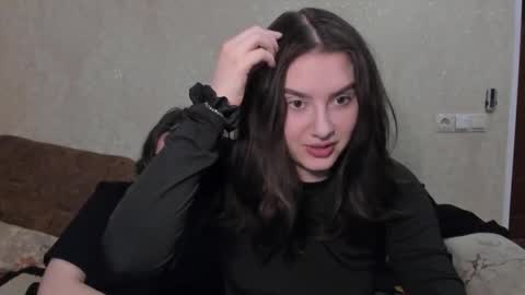 HEY online show from February 8, 1:14 pm