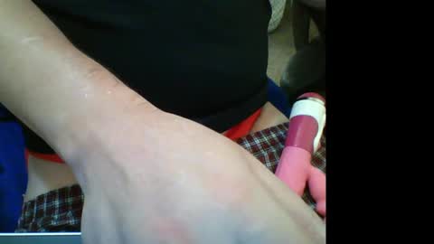 Snapshot of muzicdaddy4200 chatting on October 18, 5:21 am SubDaddy420 online show from October 18, 5:21 am