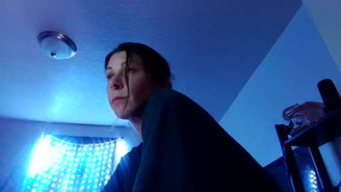 ghost mantis online show from June 2, 5:53 am