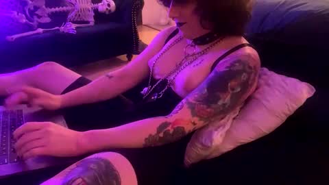 mxscary online show from February 8, 5:51 am