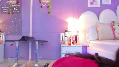 my_aleja_ online show from November 16, 2:44 pm