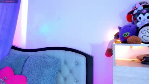 my_aleja_ online show from March 29, 11:21 am