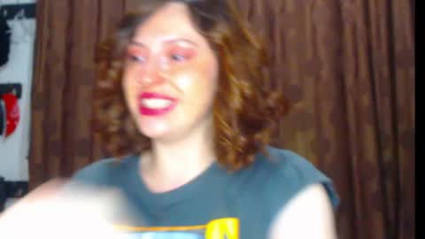     sara      i know you love me xoxox     online show from March 17, 10:29 am