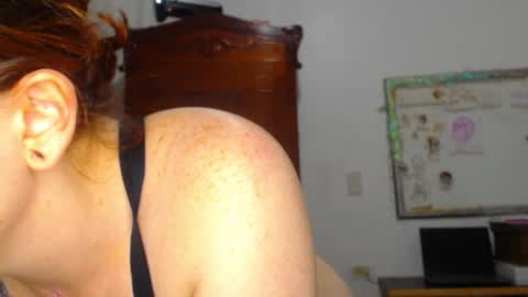     sara      i know you love me xoxox     online show from March 26, 12:39 am