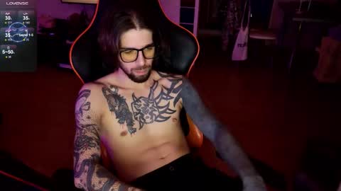 Snapshot of my_name_sinner chatting on December 13, 9:09 pm you can call me Sinner online show from December 13, 9:09 pm