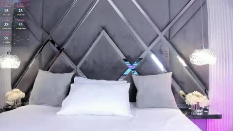 Mariana Evans online show from April 17, 11:35 am