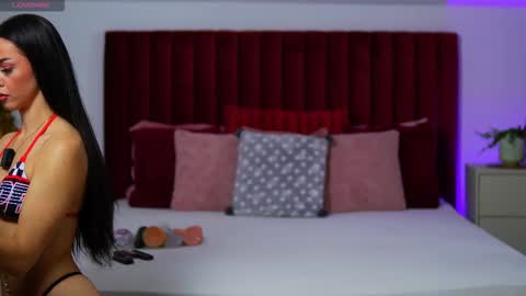 Snapshot of mya_gold chatting on November 4, 5:06 am Mya online show from November 4, 5:06 am