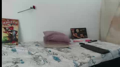 Snapshot of myaduarte1992 chatting on September 19, 1:45 pm Mya latina online show from September 19, 1:45 pm