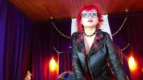 Snapshot of myatta_crow chatting on January 6, 4:04 am Dante Crow online show from January 6, 4:04 am