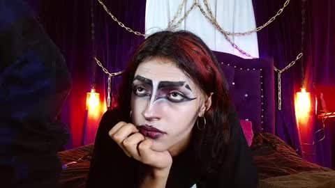 Snapshot of myatta_crow chatting on January 10, 10:06 am Dante Crow online show from January 10, 10:06 am