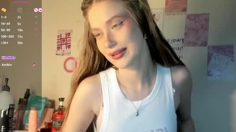 chloe online show from May 25, 8:59 pm