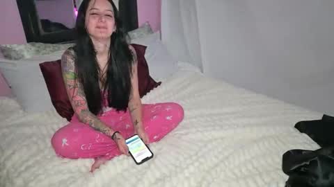 mycreamydreams online show from April 29, 2:48 am