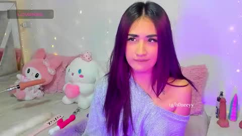    online show from October 3, 9:06 am