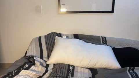 Myke esthetic online show from September 13, 6:40 pm