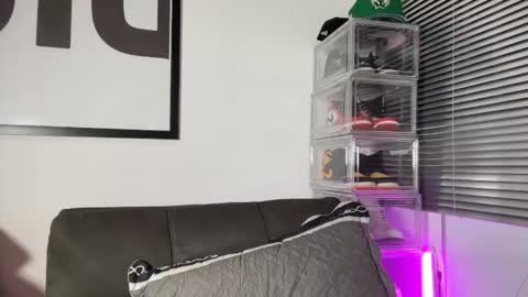 Myke esthetic online show from October 8, 1:14 am