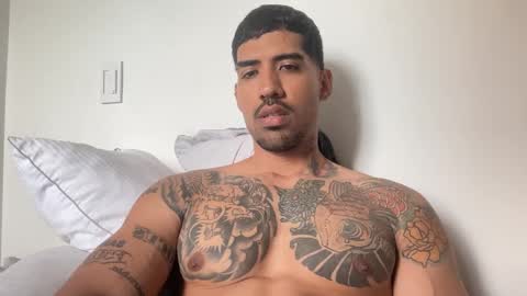 Myke esthetic online show from November 14, 5:55 pm