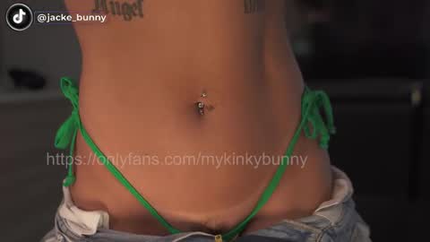 Snapshot of mykinkybunny chatting on November 14, 9:46 pm jacke BUNNY online show from November 14, 9:46 pm