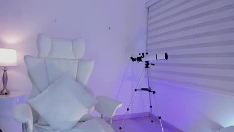 Myle online show from January 7, 11:18 pm