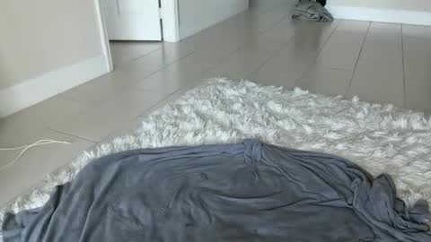 Snapshot of myles_isperfect chatting on November 9, 5:22 pm Myles Spears online show from November 9, 5:22 pm