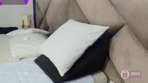 camila online show from December 5, 1:28 pm