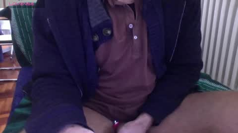 Snapshot of mynakedbeach chatting on March 21, 8:19 am Bi sexy guy lovense hush is on private is open or password show tip if you like. online show from March 21, 8:19 am
