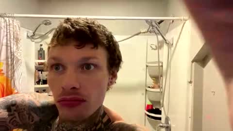 mynicedick1995 online show from May 10, 11:04 am