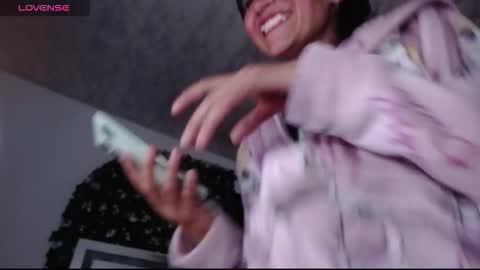 myomi online show from December 15, 3:00 am